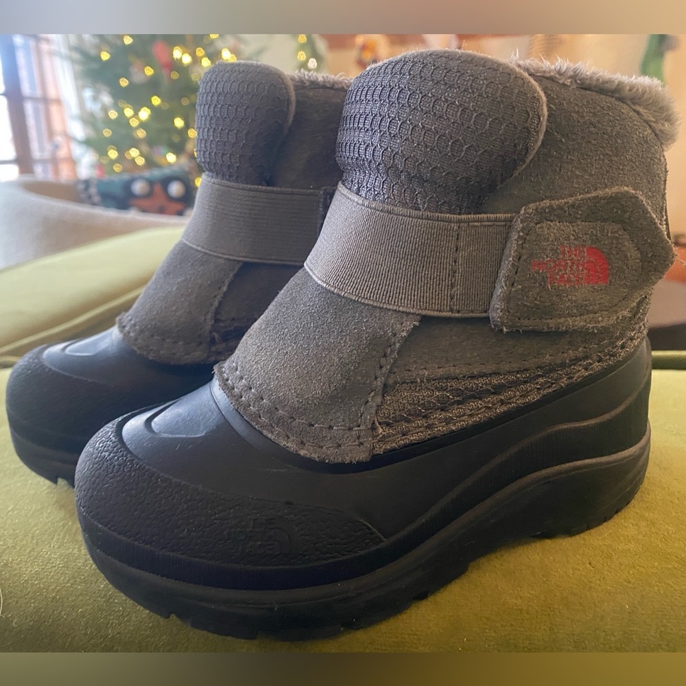 The North Face Kids Black and Gray Snow Boots